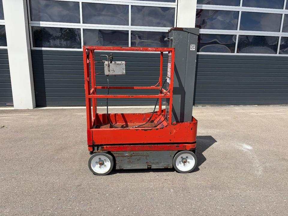 SkyJack SJ16 6,75m Elektro Mastarbeitsbühne, BJ 2016 Arbeitsbühne Hebebühne N94