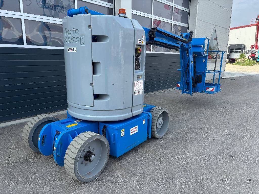 genie-z-30-20-n-gelenk-teleskoe8af6f17.jpg