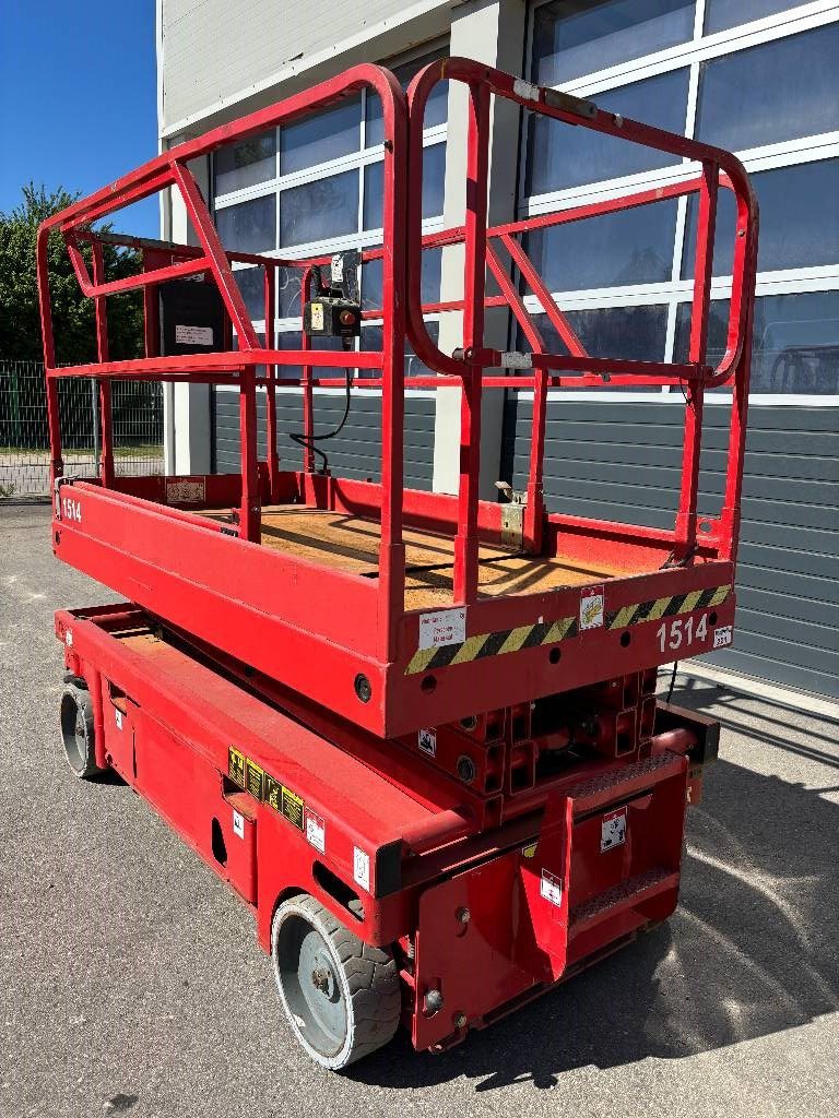 haulotte-compact-8w-8-2m-elekt2738e70f.jpg