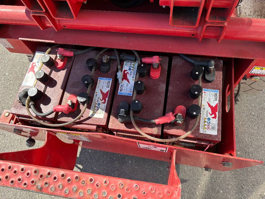 haulotte-compact-8w-8-2m-elekt31405804.jpg