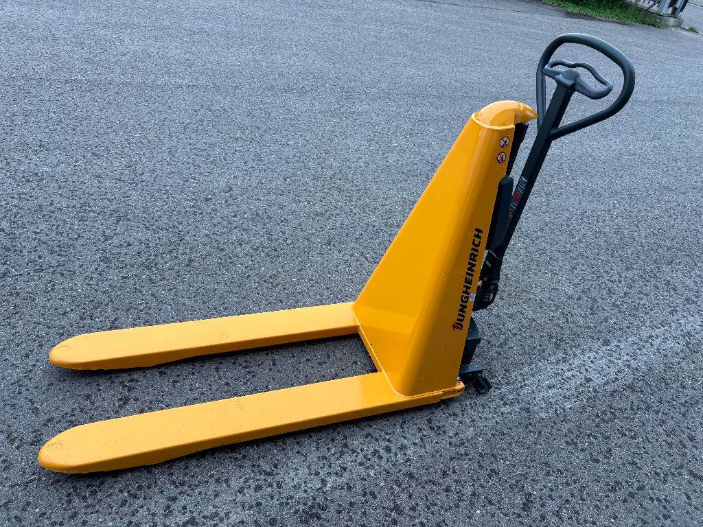 jungheinrich-scherenhubwagen-af0d701f7.jpg