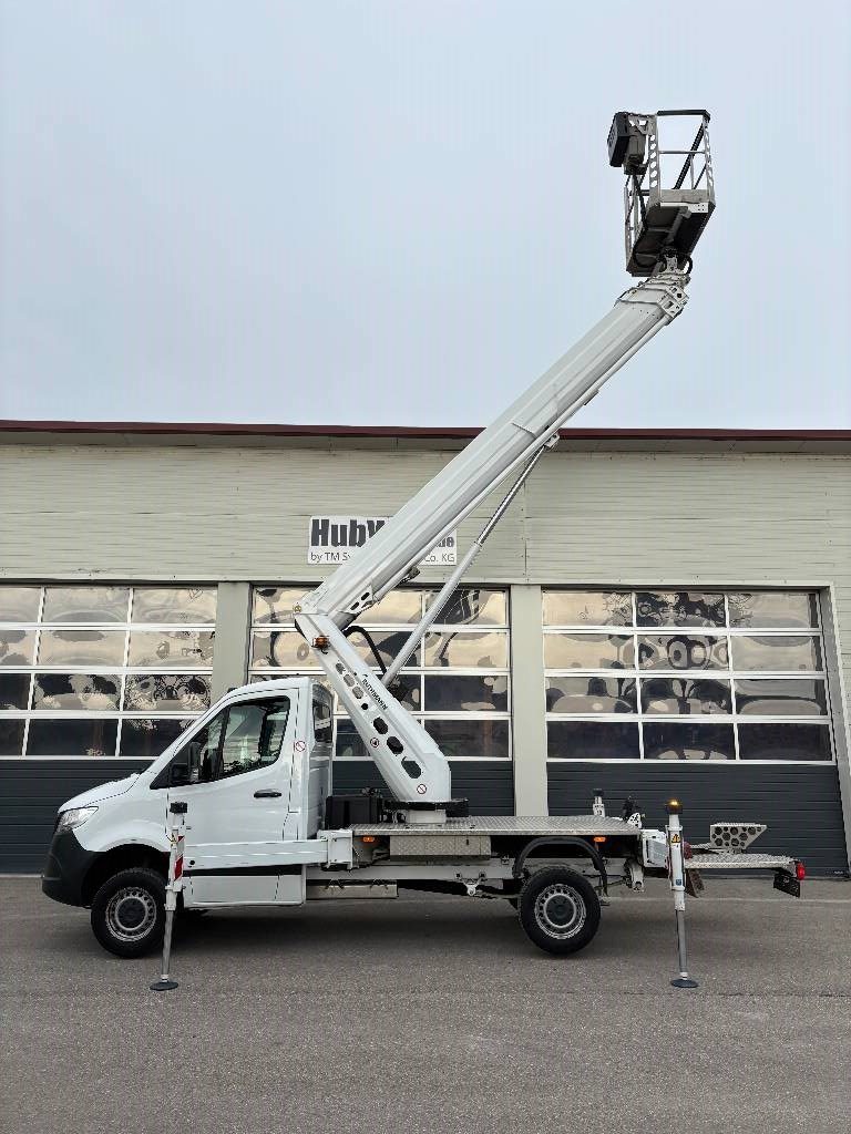 ruthmann-tb290-lkw-arbeitsbuhn7e6f090b.jpg