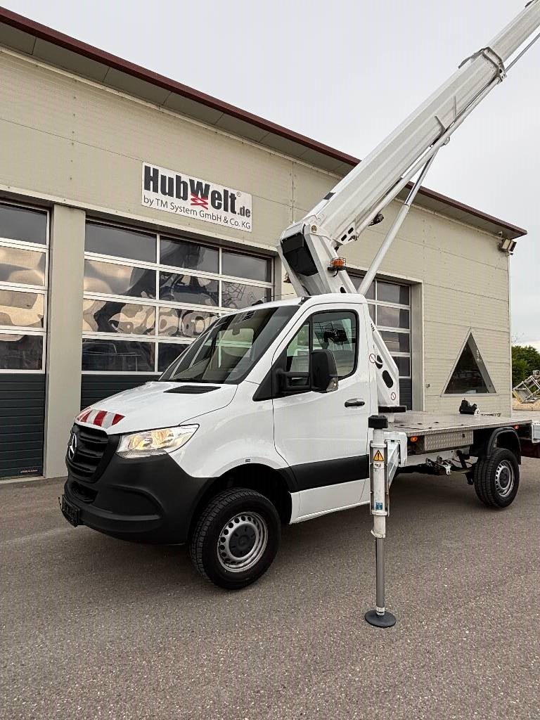 ruthmann-tb290-lkw-arbeitsbuhna6a67b7e.jpg