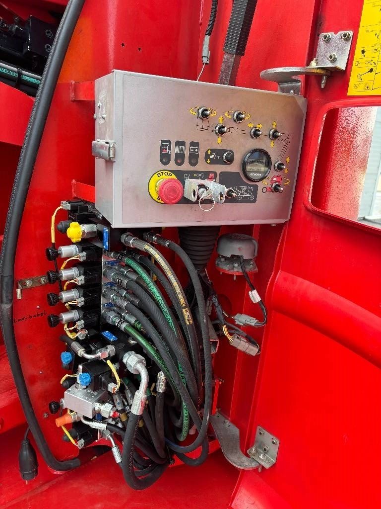 manitou-120-aetjc-12m-gelenk-t895318eb.jpg