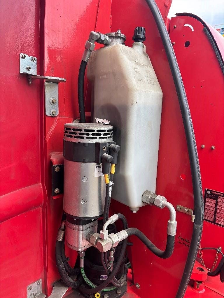 manitou-120-aetjc-12m-gelenk-ta43aadfb.jpg