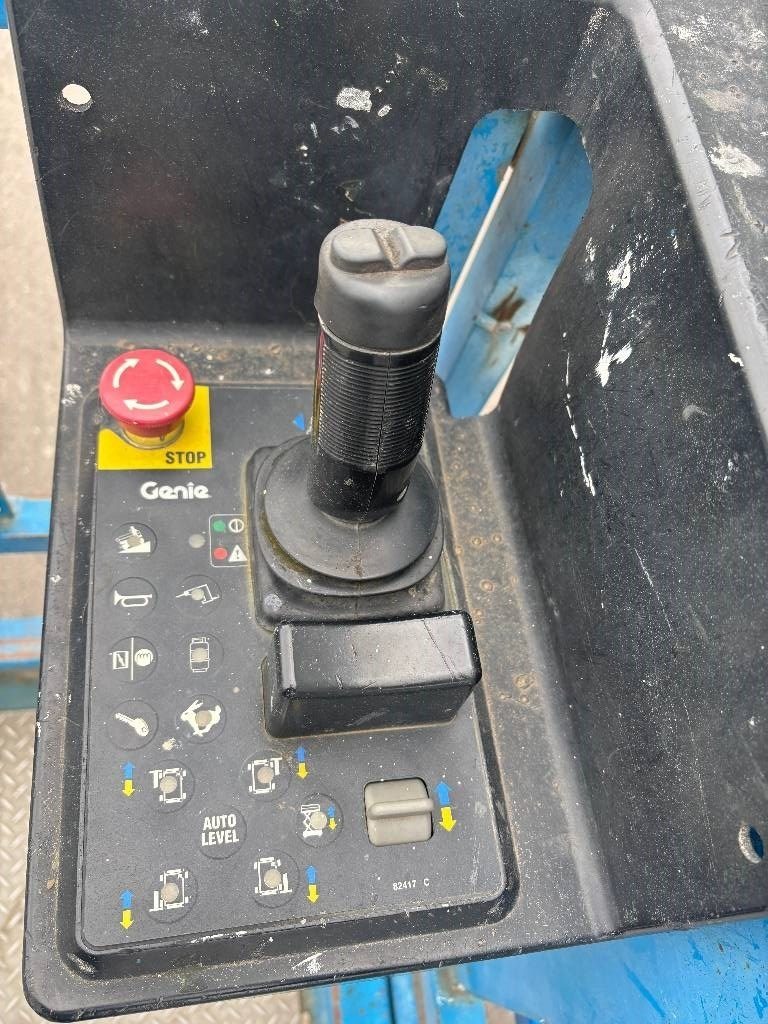 Genie GS 2668 RT 10m Diesel Scherenarbeitsbühne