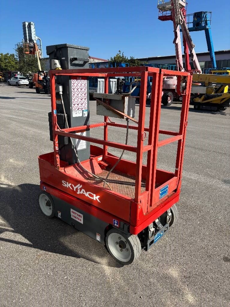 skyjack-sj-16-6-75m-elektro-ma0cd78f9e.jpg