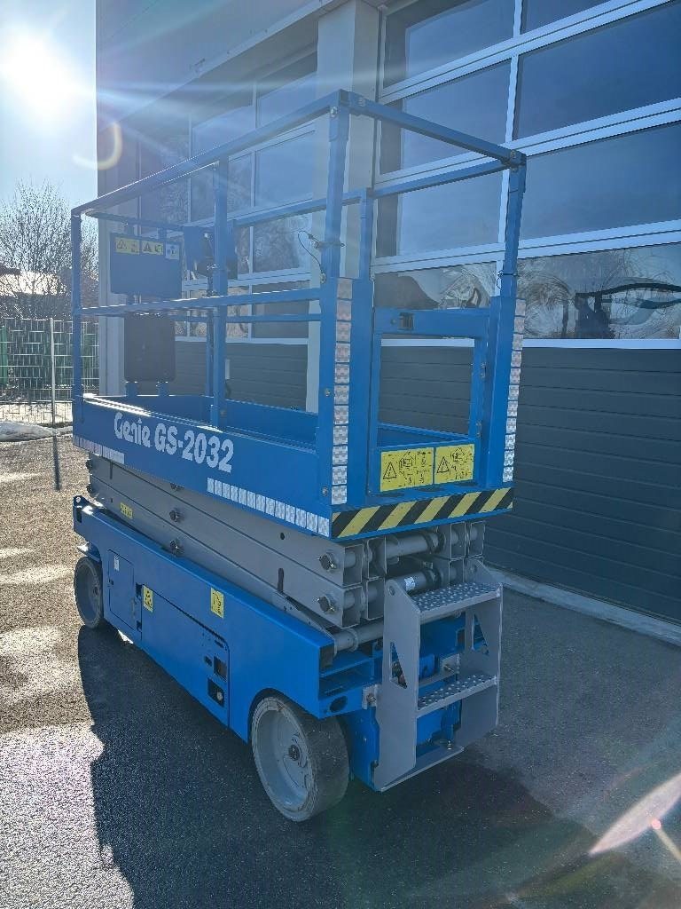 genie-gs-2032-8-10m-scherenarb9952c068.jpg
