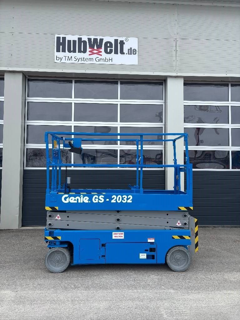 Genie GS 2032 8,10m Scherenarbeitsbühne *Akkus NEU*