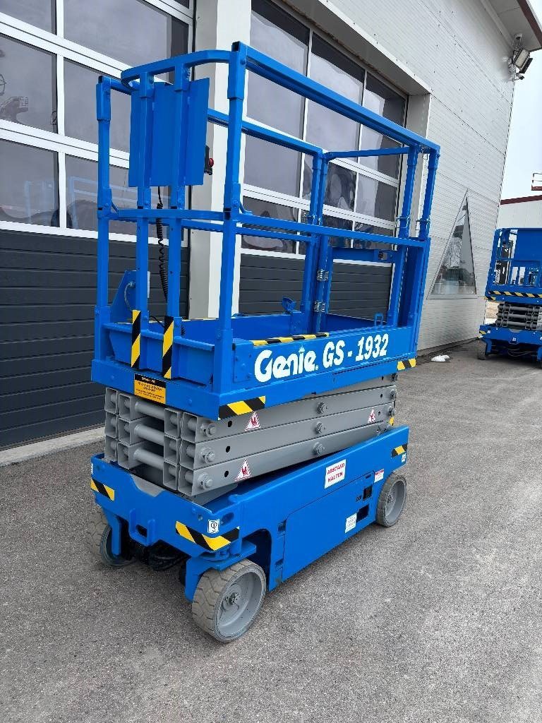 genie-gs1932-7-80m-scherenarbeeacc8419.jpg