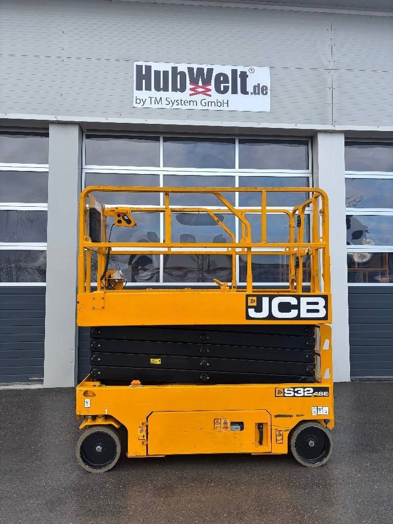 JCB S3246E – 11,70m Scherenarbeitsbühne