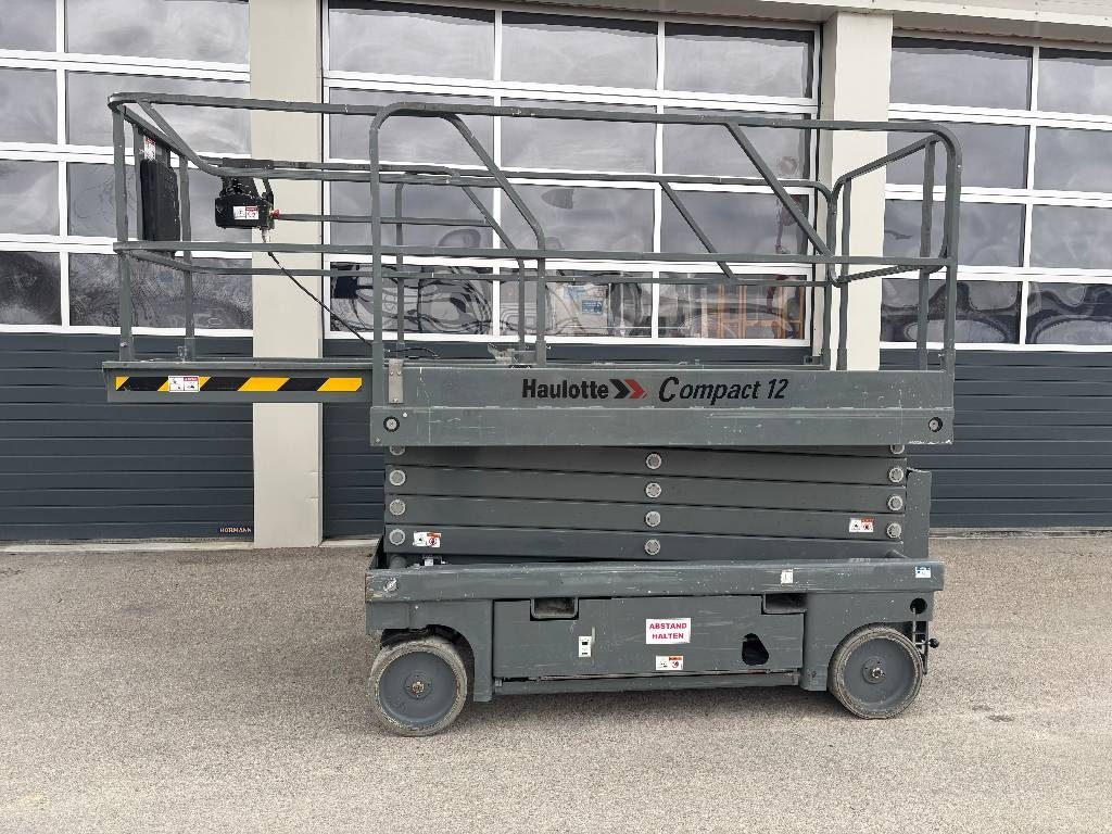 Haulotte Compact 12 – 11,75m Scherenarbeitsbühne