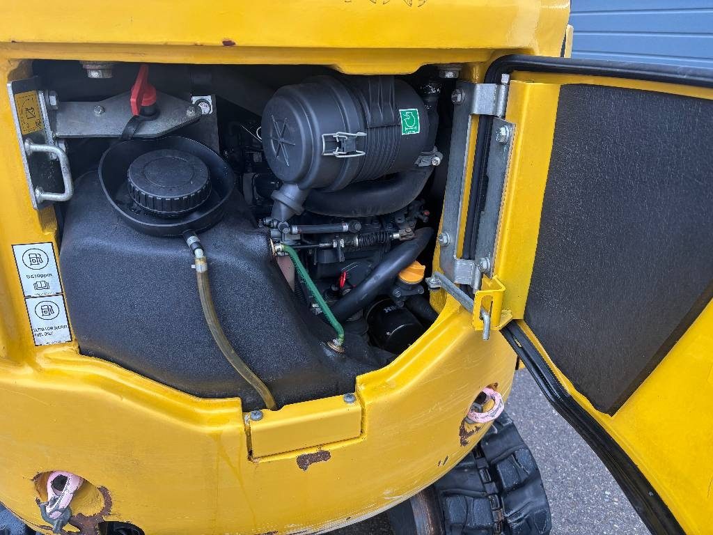 komatsu-pc-16-r-3hs-minibagger8b2c664f.jpg