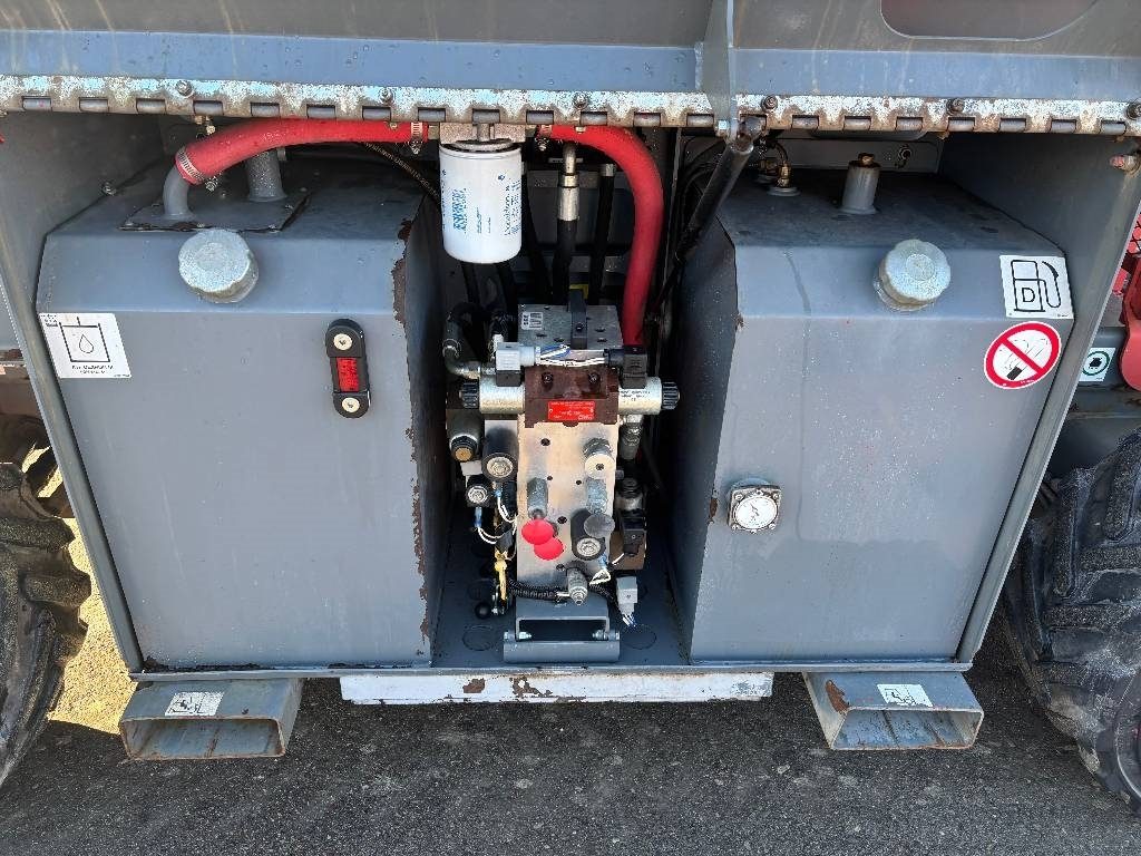 skyjack-sj6832rt-11-70m-diesel8543b669.jpg