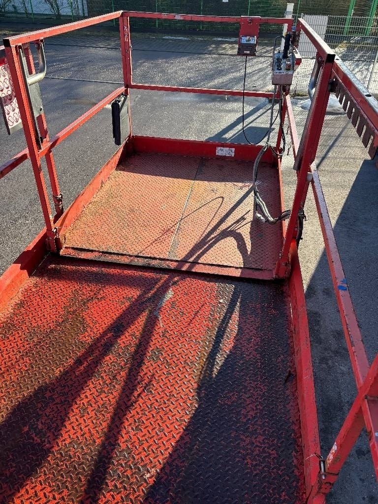 skyjack-sj6832rt-11-70m-diesel97d9d978.jpg